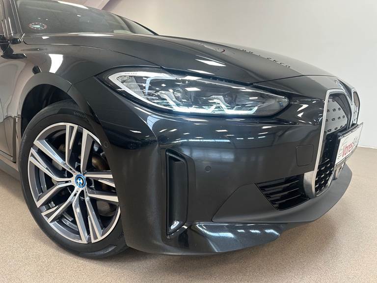 BMW i4 eDrive40