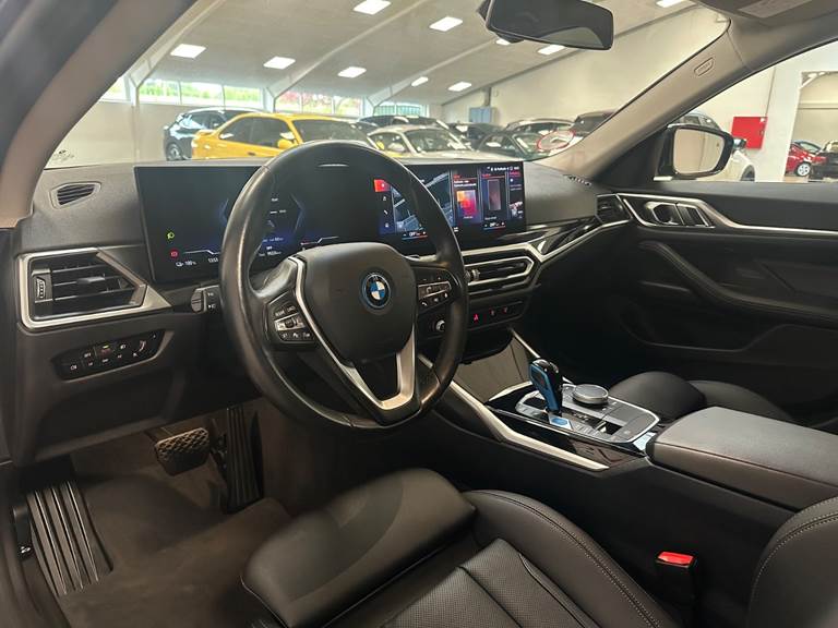 BMW i4 eDrive40