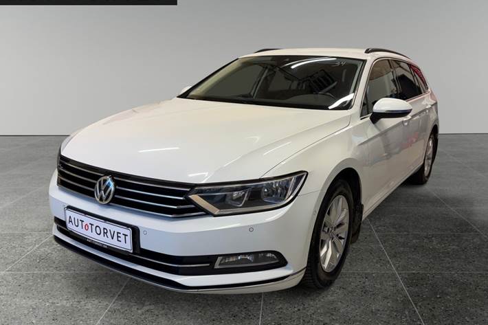 Hvid VW Passat fra 2016