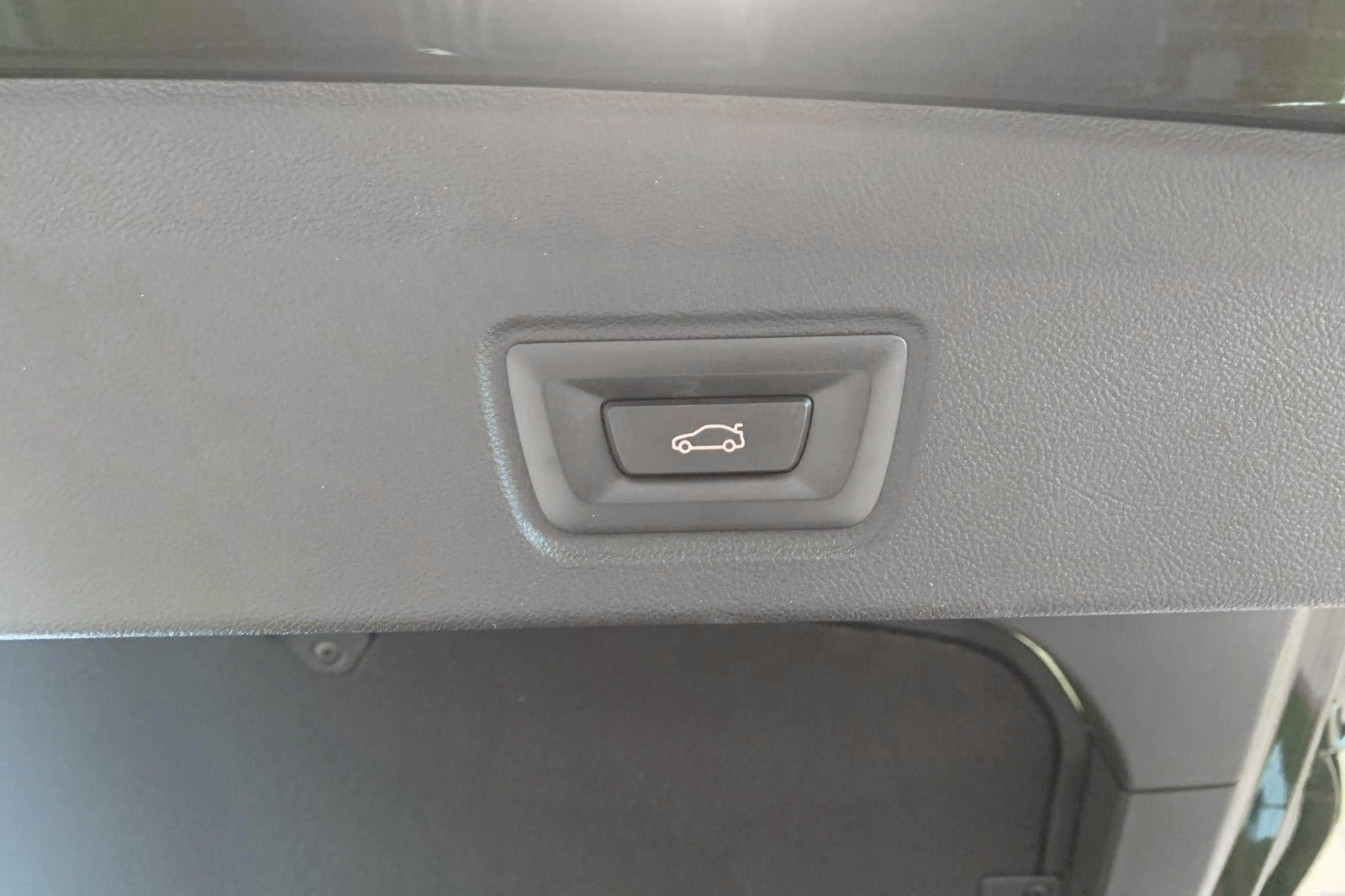 Grøn BMW i4 fra 2024