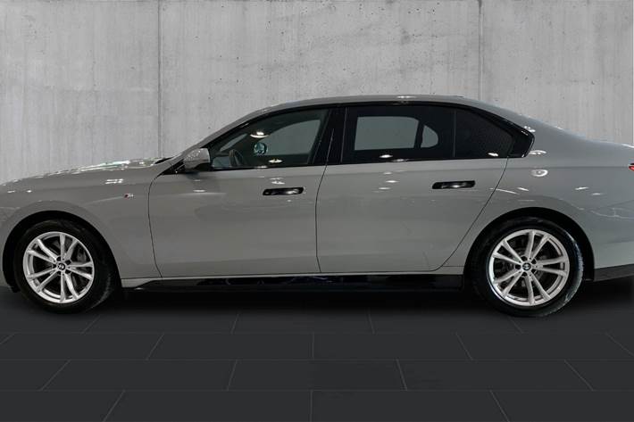 undefined BMW i7 fra 2025