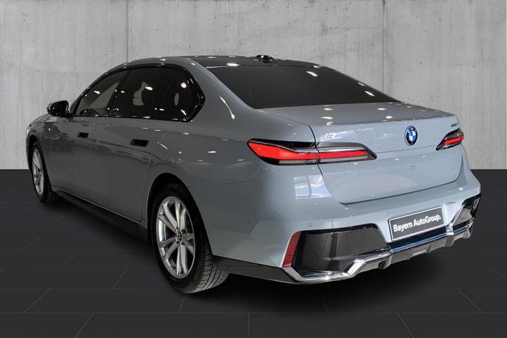 undefined BMW i7 fra 2025