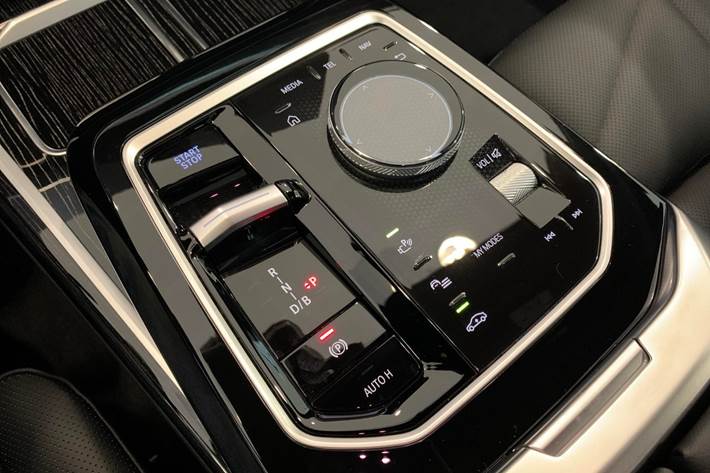 undefined BMW i7 fra 2025