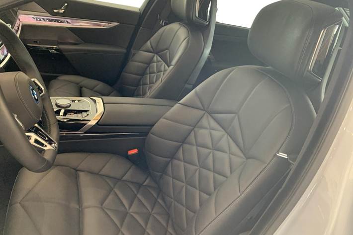 undefined BMW i7 fra 2025
