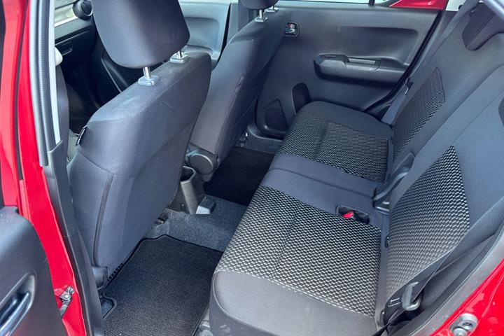Rød Suzuki Ignis fra 2020