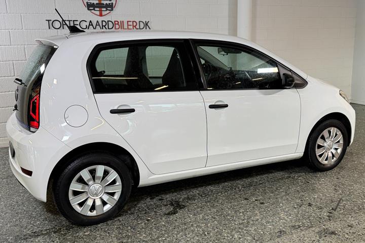 Hvid VW E-UP! fra 2021