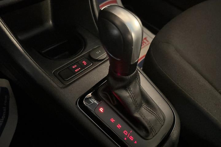 Hvid VW E-UP! fra 2021