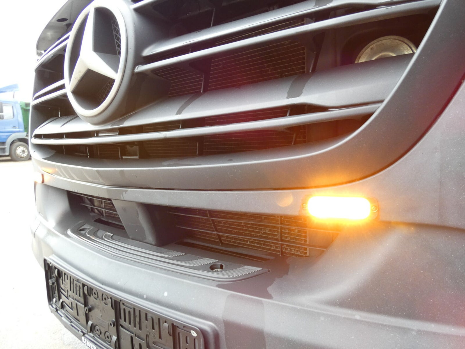 Hvid Mercedes Sprinter 317 fra 2022