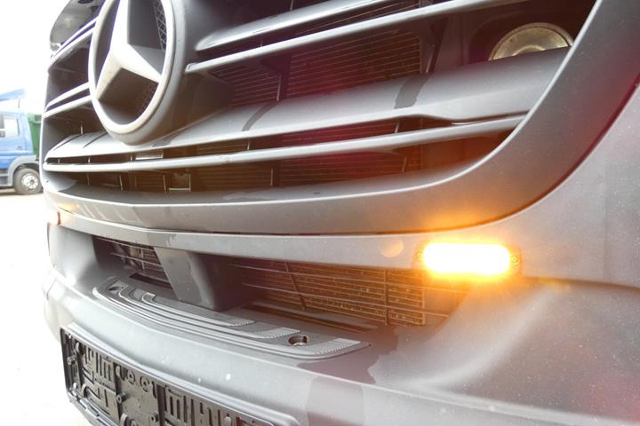 Hvid Mercedes Sprinter 317 fra 2022