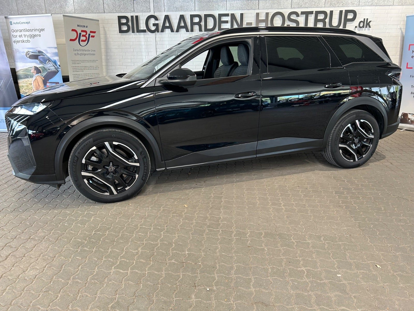 Sort Peugeot e-5008 fra 2025