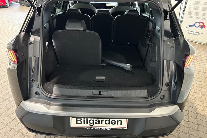 Sort Peugeot e-5008 fra 2025