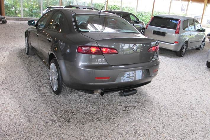 undefined Alfa Romeo 159 fra 2008 set udefra