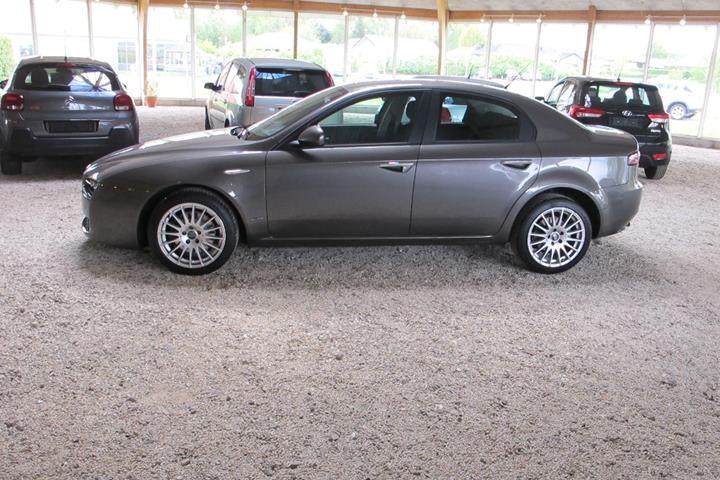 undefined Alfa Romeo 159 fra 2008 set udefra
