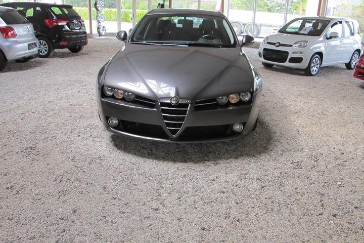 undefined Alfa Romeo 159 fra 2008 set udefra