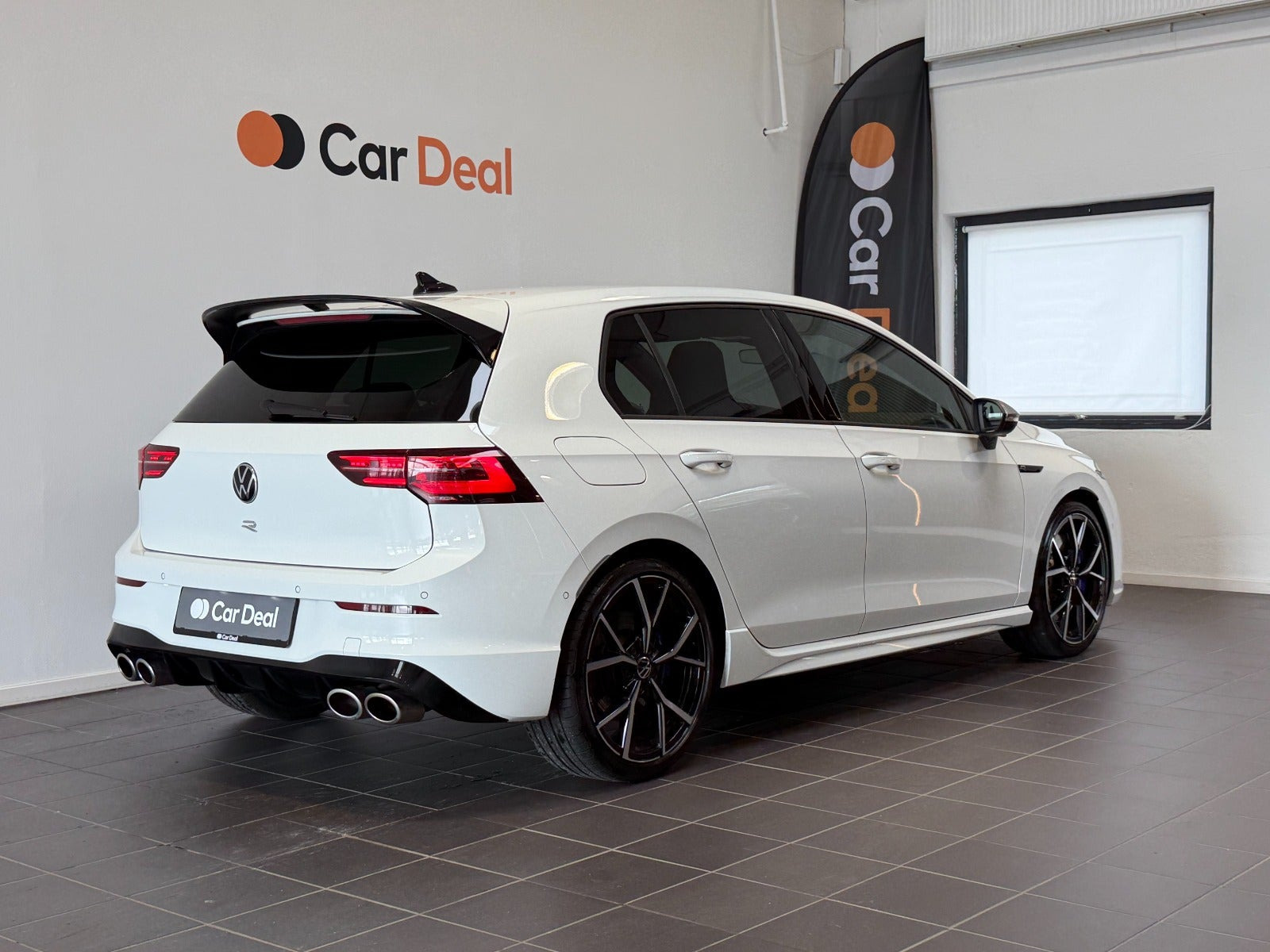 Hvid VW Golf VIII fra 2021