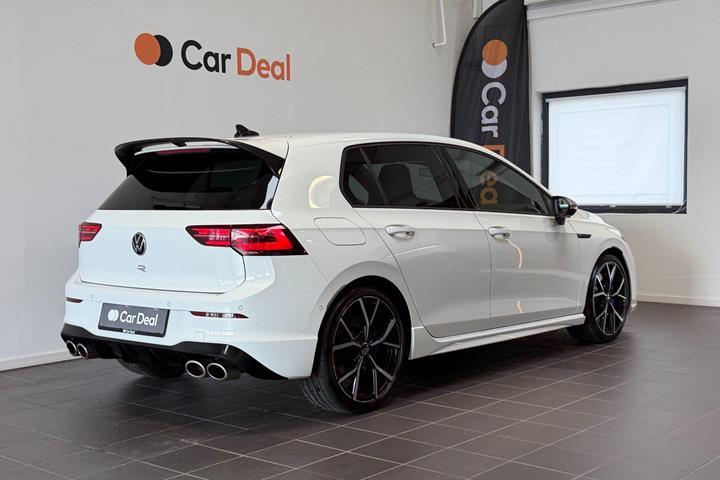 Hvid VW Golf VIII fra 2021