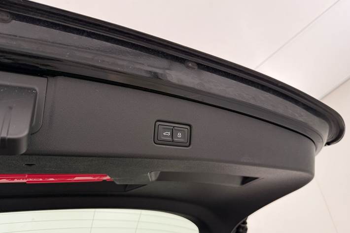 Sort Audi Q4 fra 2024