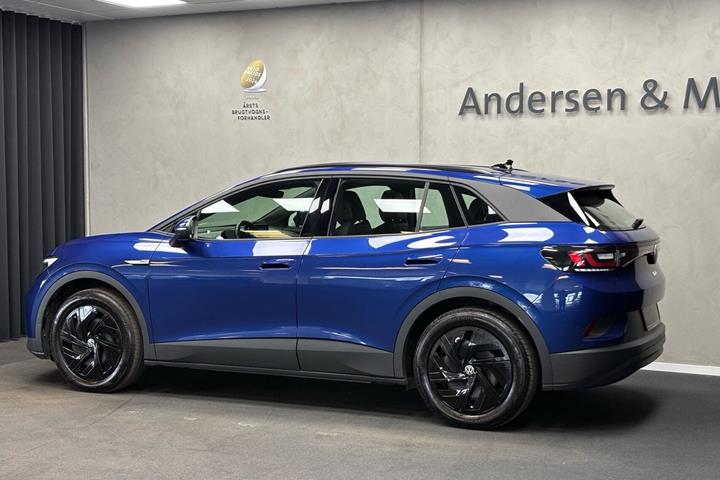 Blå VW ID.4 fra 2023