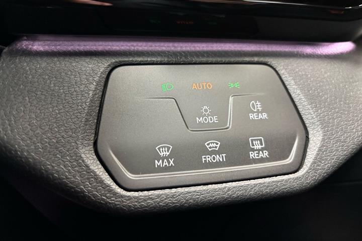 Blå VW ID.4 fra 2023
