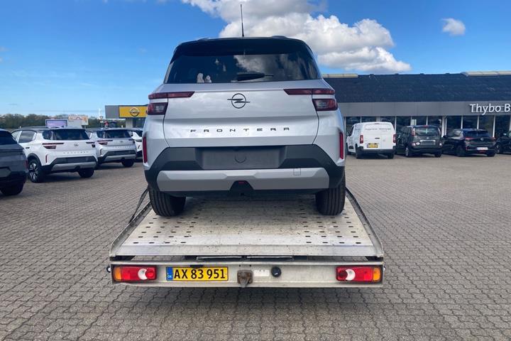 Hvid Opel Movano fra 2015