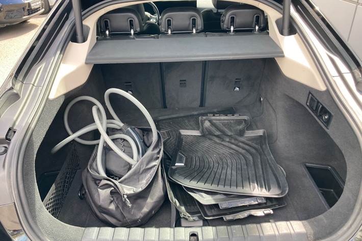 Sort BMW i4 fra 2024