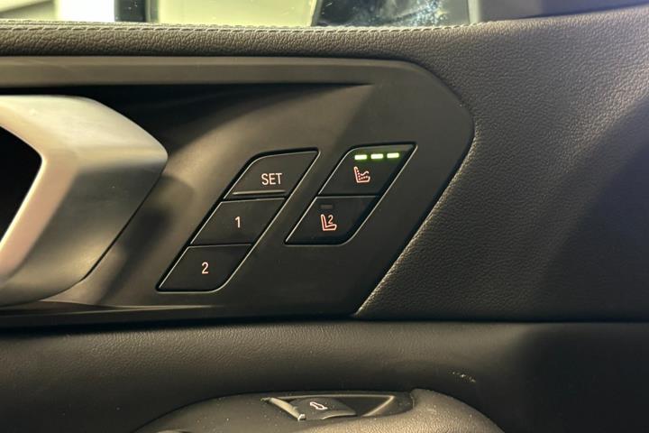 Sort BMW X5 fra 2020