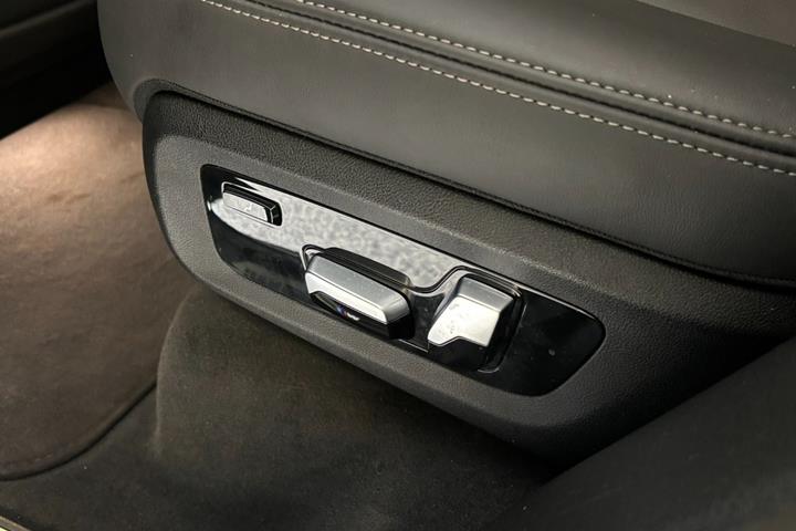 Sort BMW X5 fra 2020