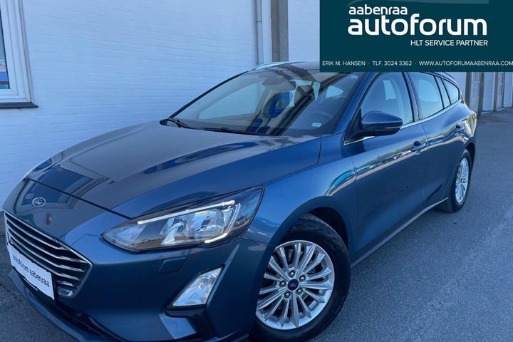 Blå Ford Focus fra 2020 set udefra