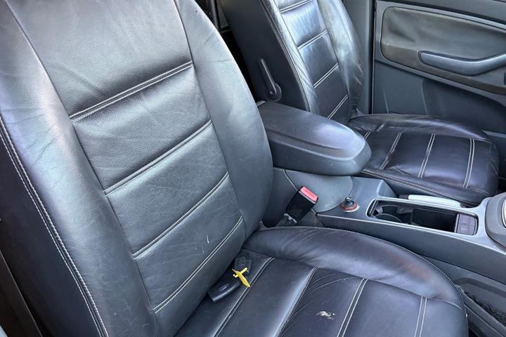 Hvid Ford Kuga fra 2009