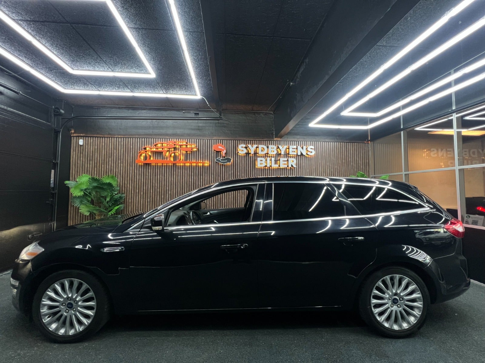 undefined Ford Mondeo fra 2014