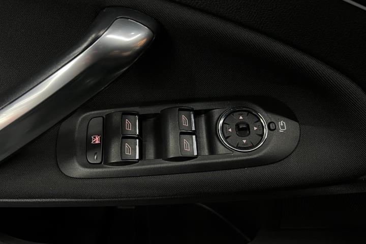 undefined Ford Mondeo fra 2014