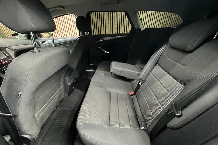 undefined Ford Mondeo fra 2014