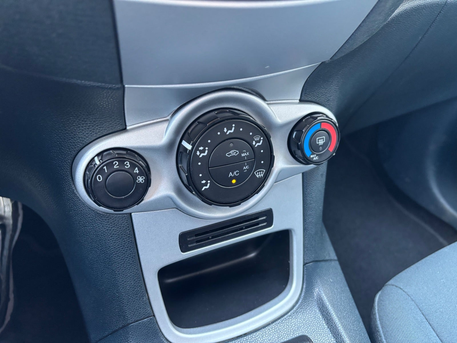 Sort Ford Fiesta fra 2012
