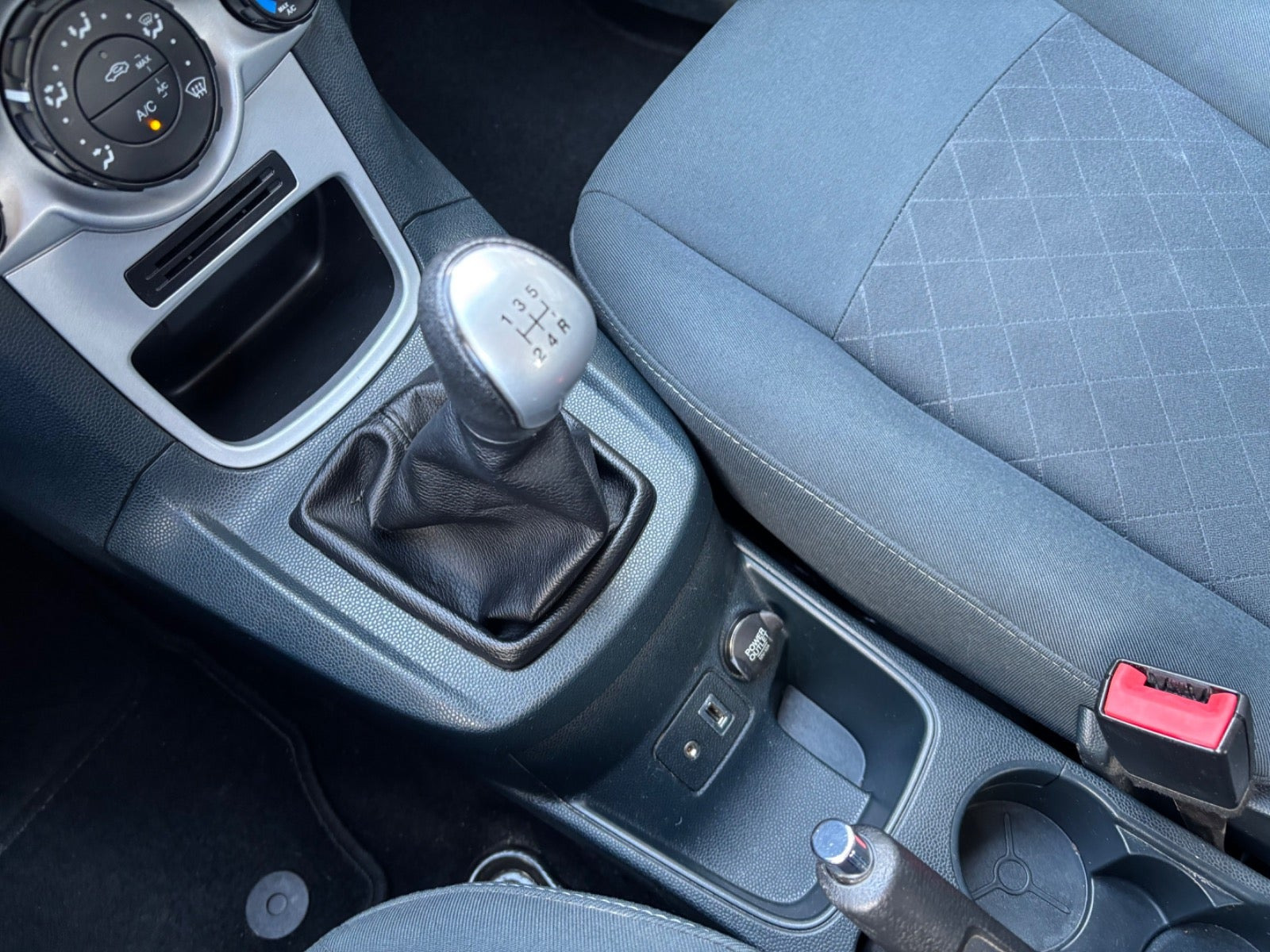 Sort Ford Fiesta fra 2012