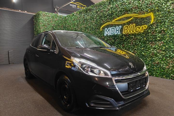 undefined Peugeot 208 fra 2016 set udefra