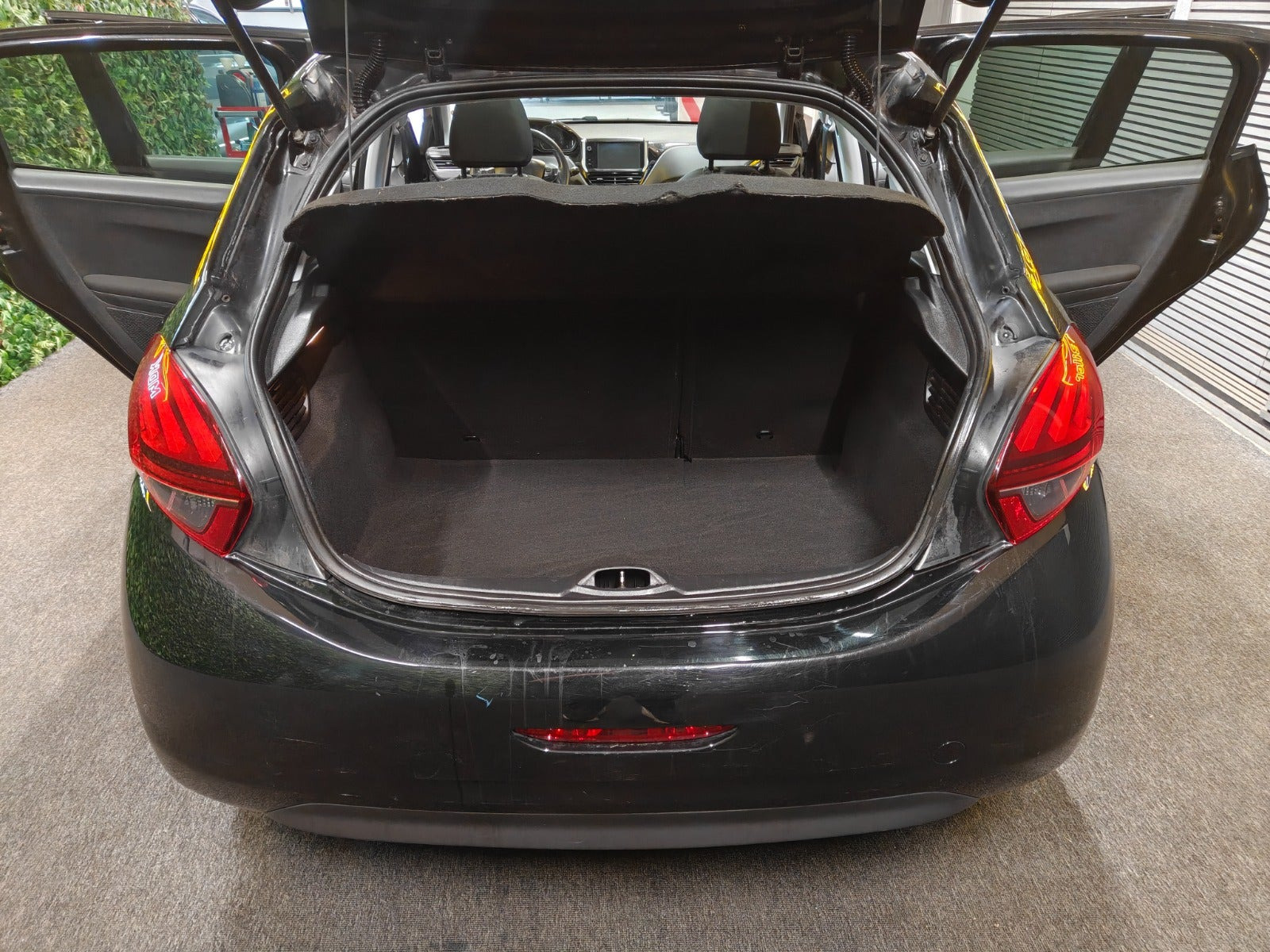 undefined Peugeot 208 fra 2016
