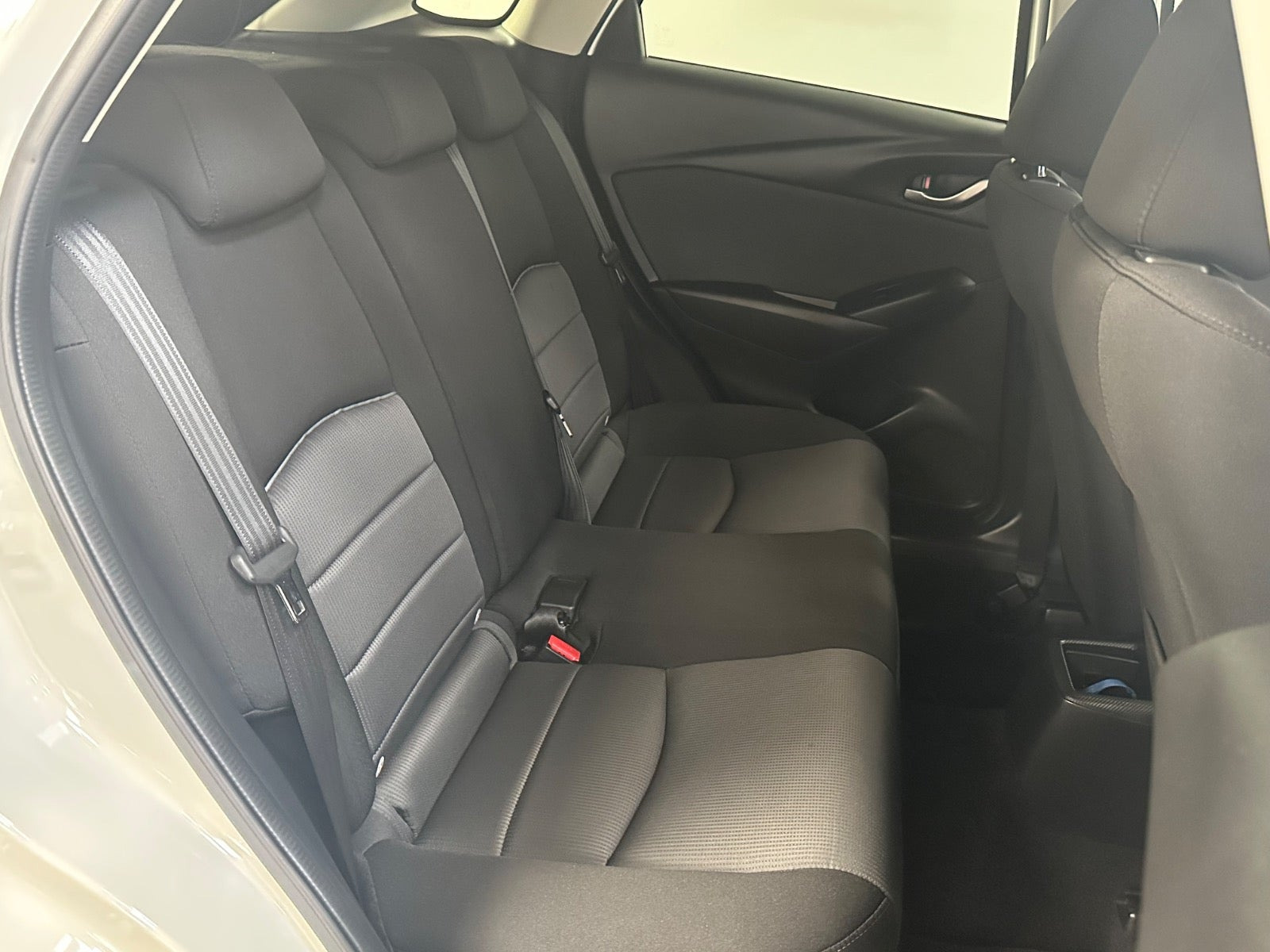 Hvid Mazda CX-3 fra 2018