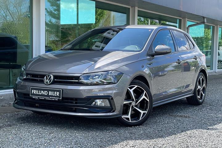 Grå VW Polo fra 2019 set udefra
