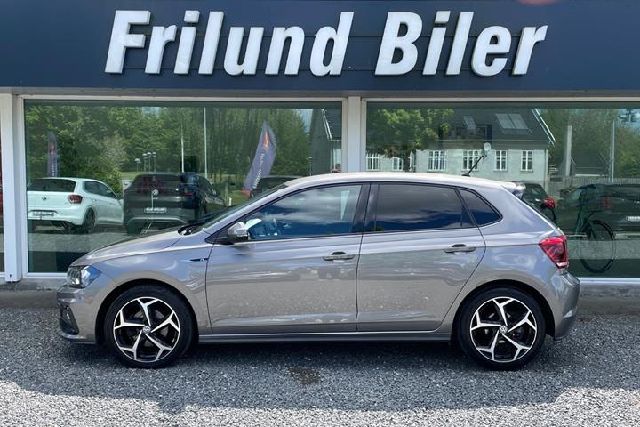 Grå VW Polo fra 2019