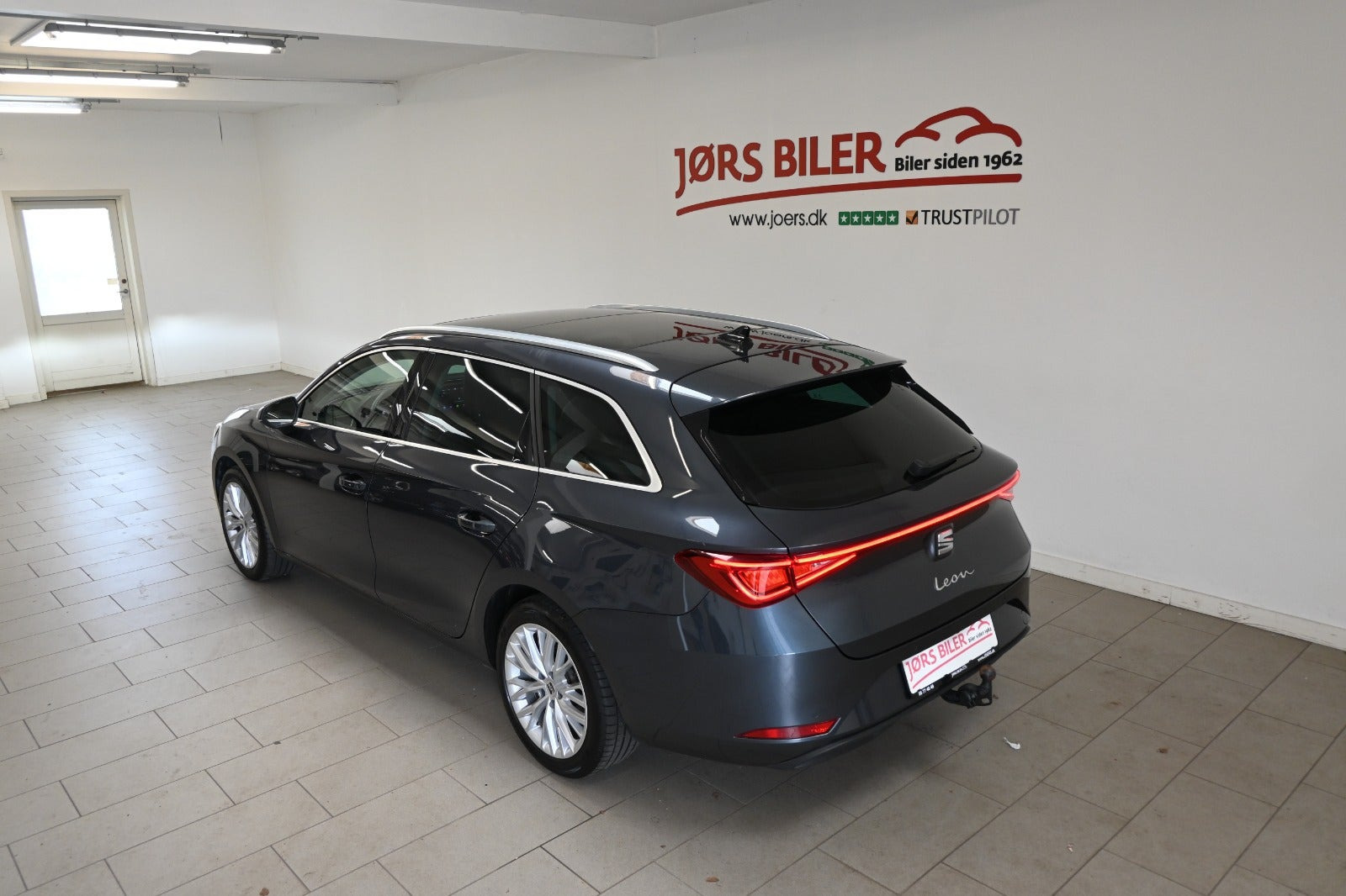 Grå Seat Leon fra 2021