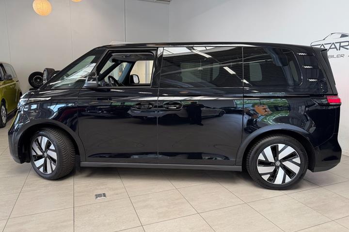 Sort VW ID.Buzz fra 2023