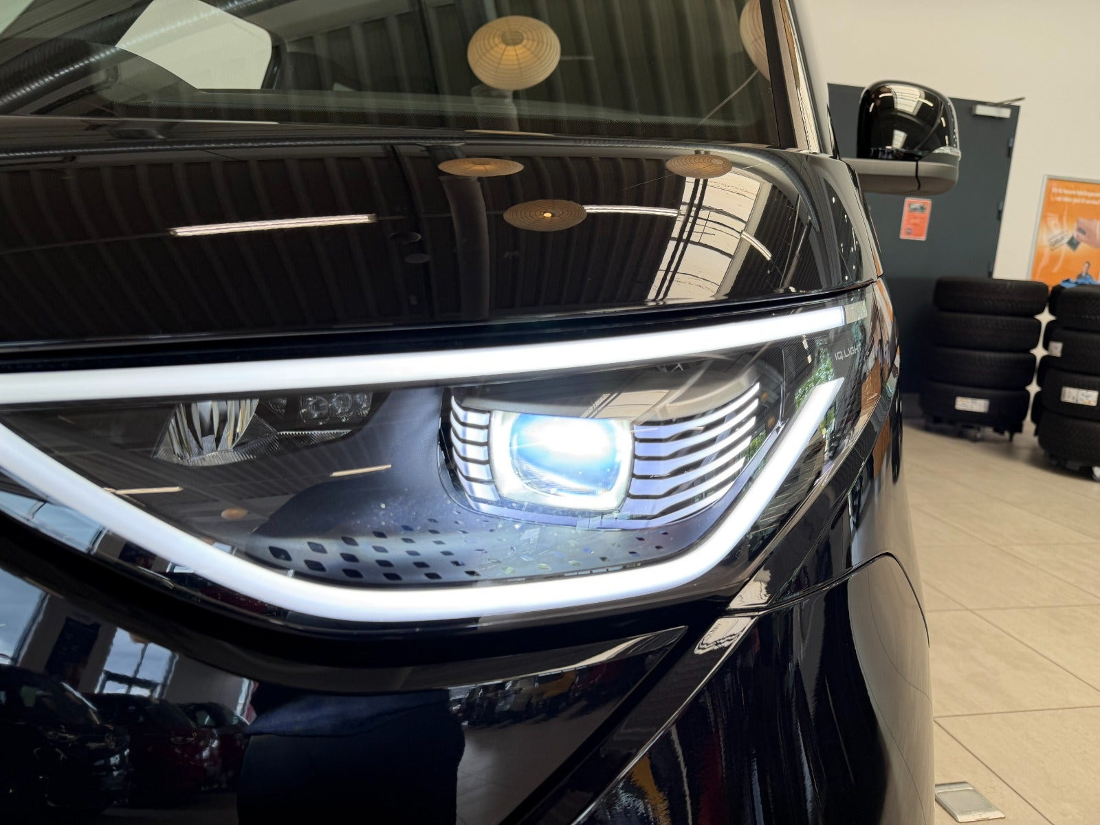 Sort VW ID.Buzz fra 2023