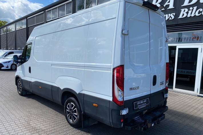 Hvid Iveco Daily fra 2021