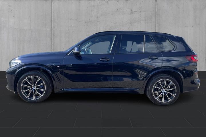 Sort BMW X5 fra 2021