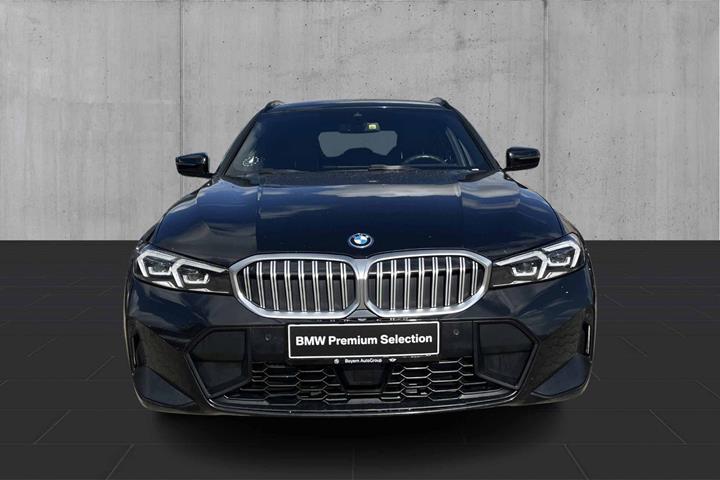 Sort BMW 320e fra 2023