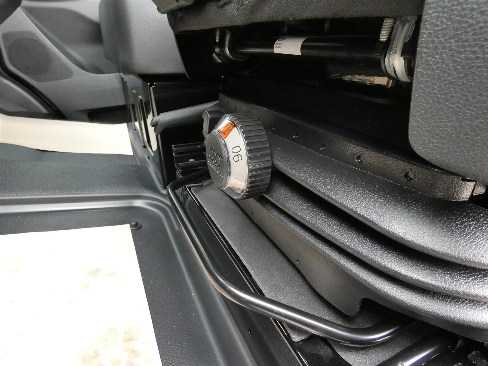 Sort Mercedes Sprinter 317 fra 2025