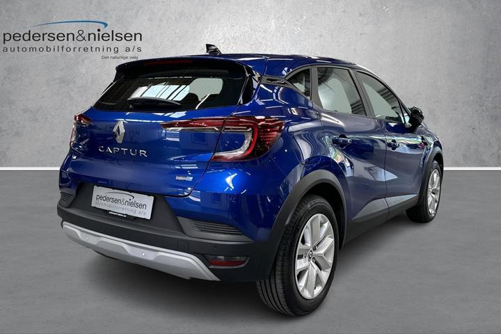 Blå Renault Captur fra 2022
