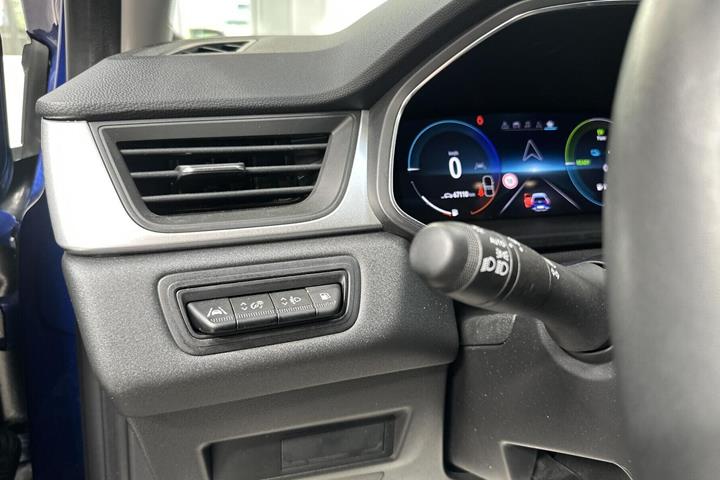 Blå Renault Captur fra 2022