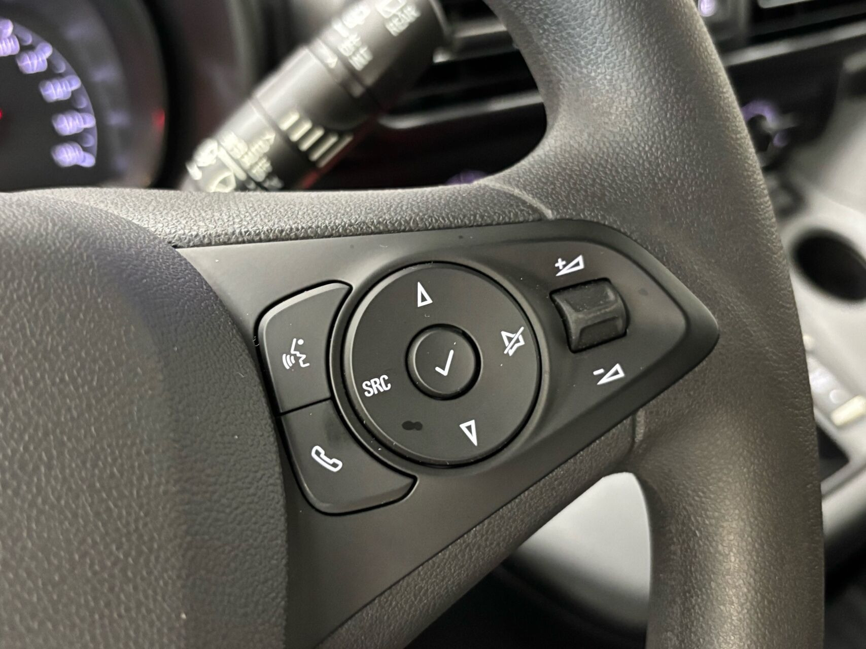 Hvid Opel Combo-e Life fra 2025