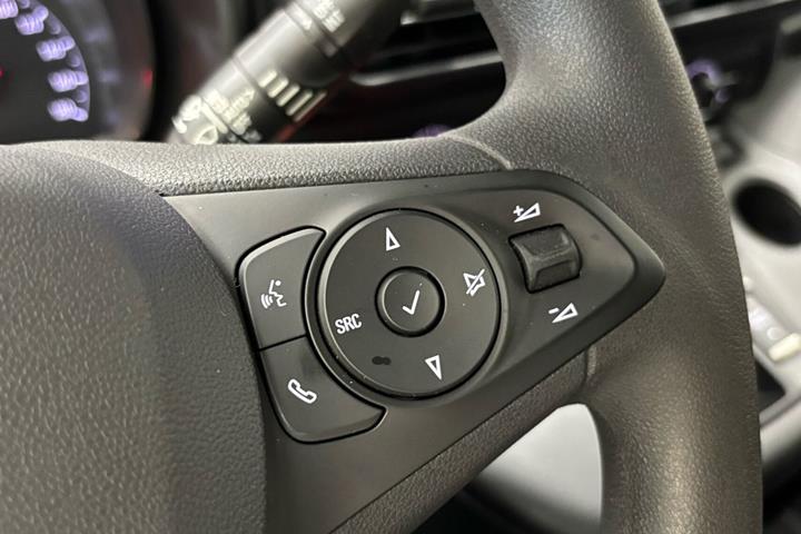 Hvid Opel Combo-e Life fra 2025